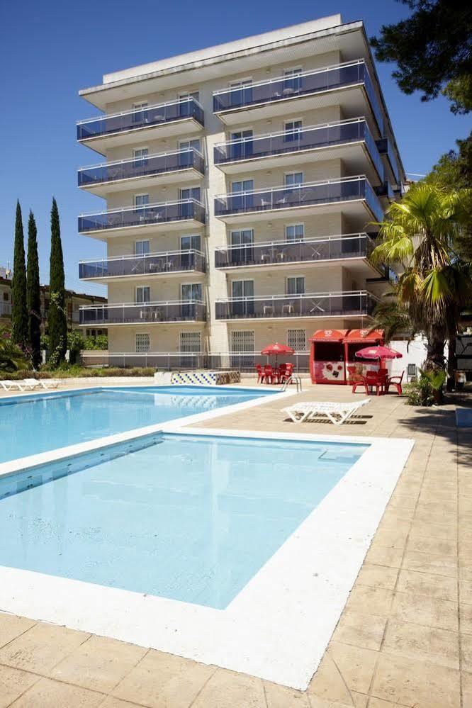 Apartamentos InterSalou Priorat Exterior foto