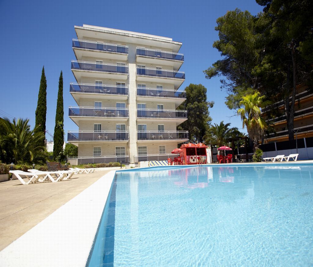 Apartamentos InterSalou Priorat Exterior foto